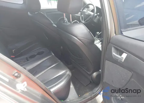 2013 Hyundai Veloster Turbo W/Black z USA, uszkodzony, nr VIN KMHTC6AE7DU141885